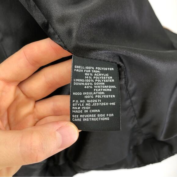 JONES NEW YORK Belted Puffer Jacket Faux Fir Trim Black M - Picture 10 of 14